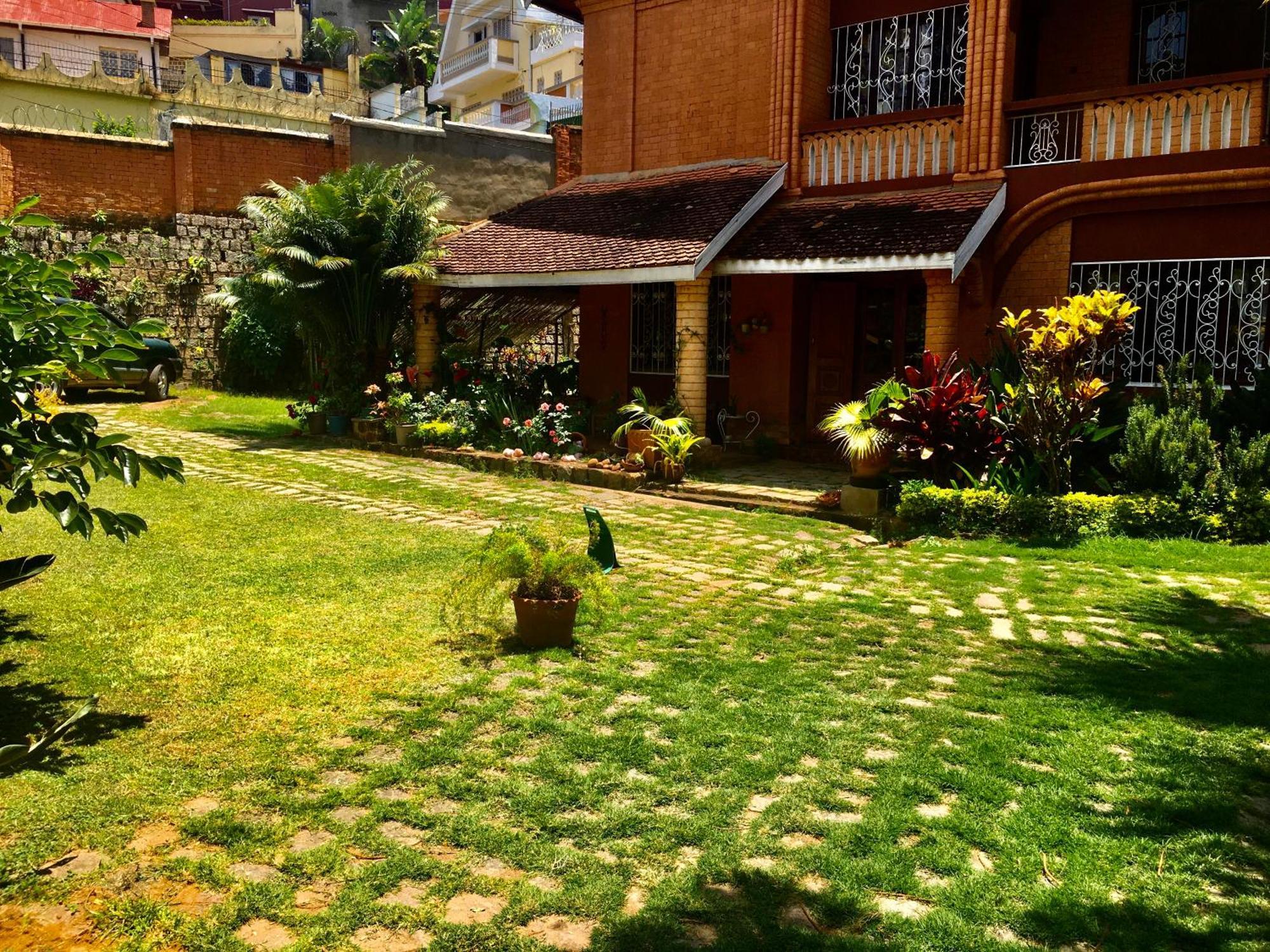 Le Fumoir Guest House Chambre Double Antananarivo Exterior foto